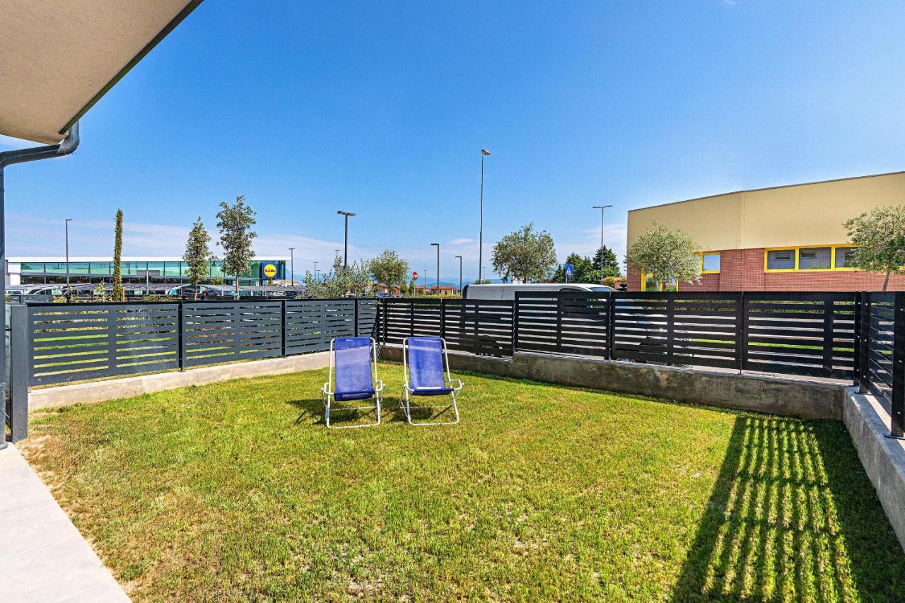 Una Terrazza Sul Lago A2 Con Piscina By Wonderful Italy Apartment Peschiera del Garda Exterior photo